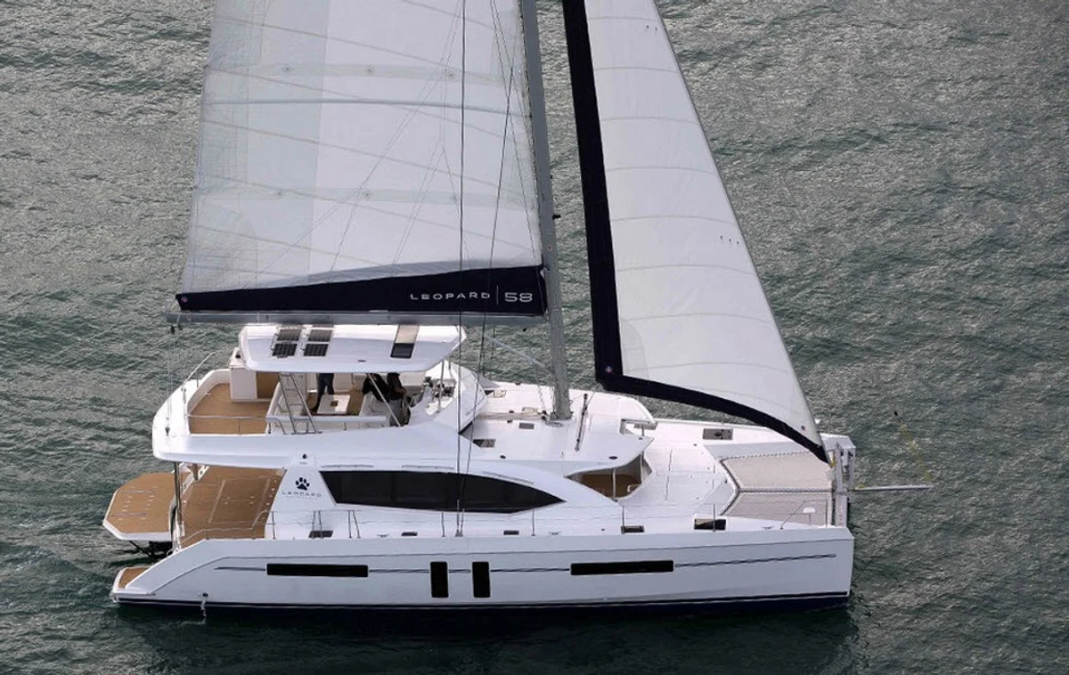 Robertson and Caine Leopard 58 2011 boat specs