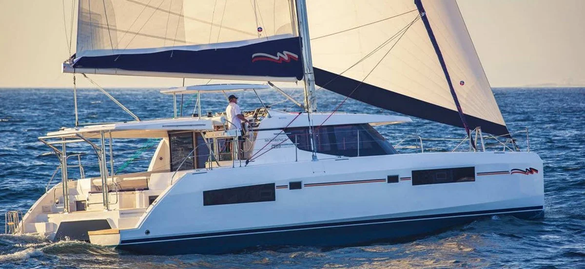 Robertson and Caine Moorings 4500 2017 boat specs