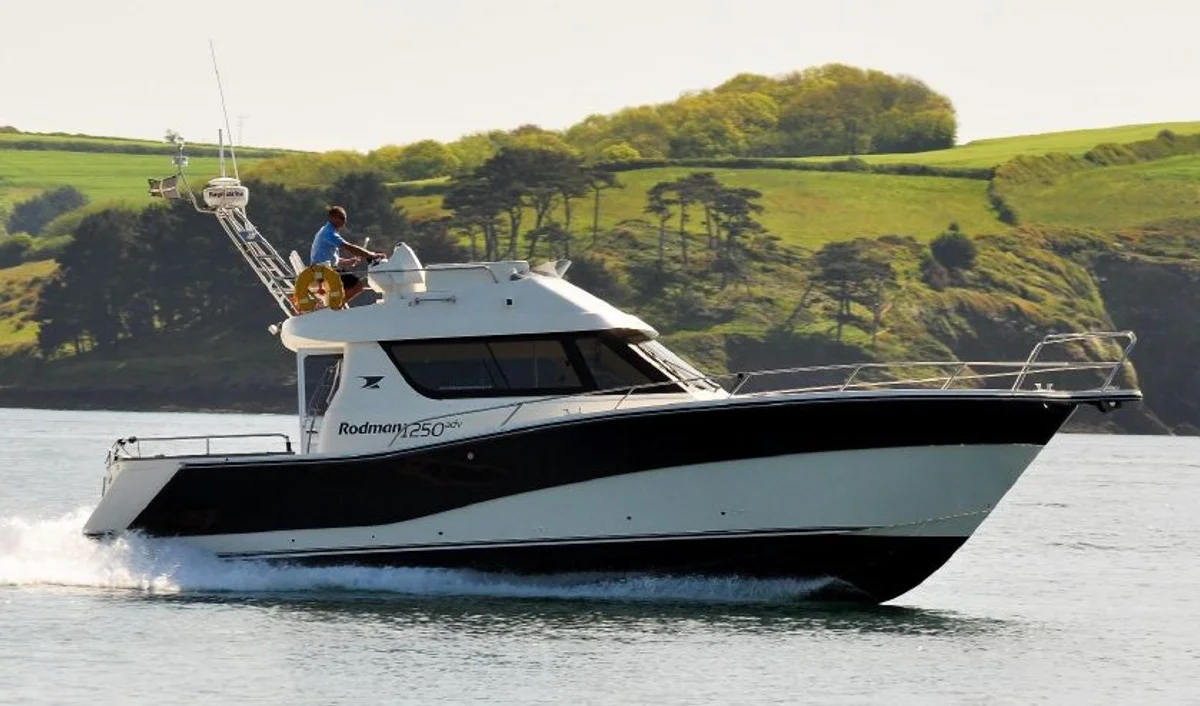 Rodman 1250 2011 boat specs