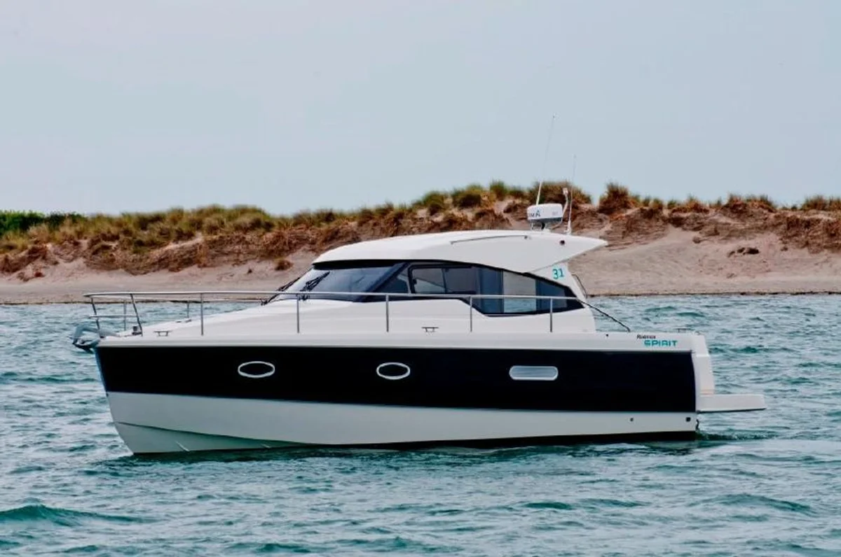 Rodman Spirit 31 2014 boat specs
