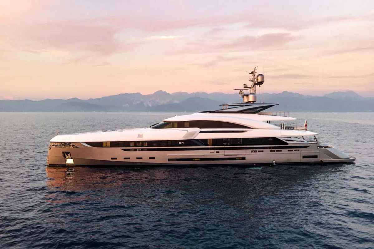 Rossinavi Eiv 2020 boat specs