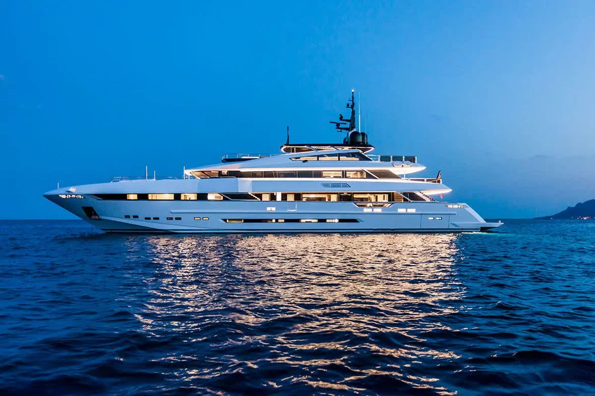Rossinavi Param Jamuna IV 2013 boat specs