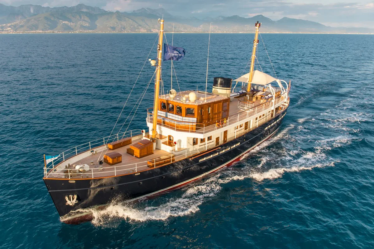 Rossinavi Taransay 2015 boat specs