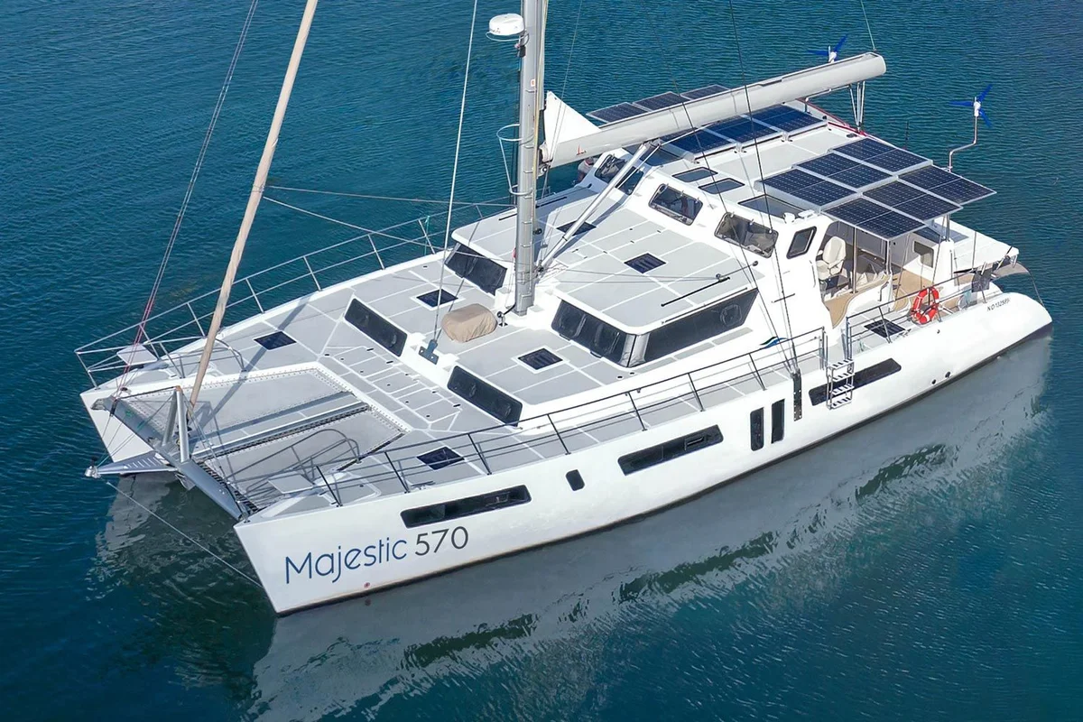 Royal Cape Catamaran Majestic 570 2021 boat specs