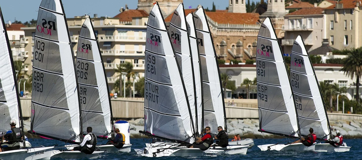 RS Sailing RS 100 10.2 2010 boat specs