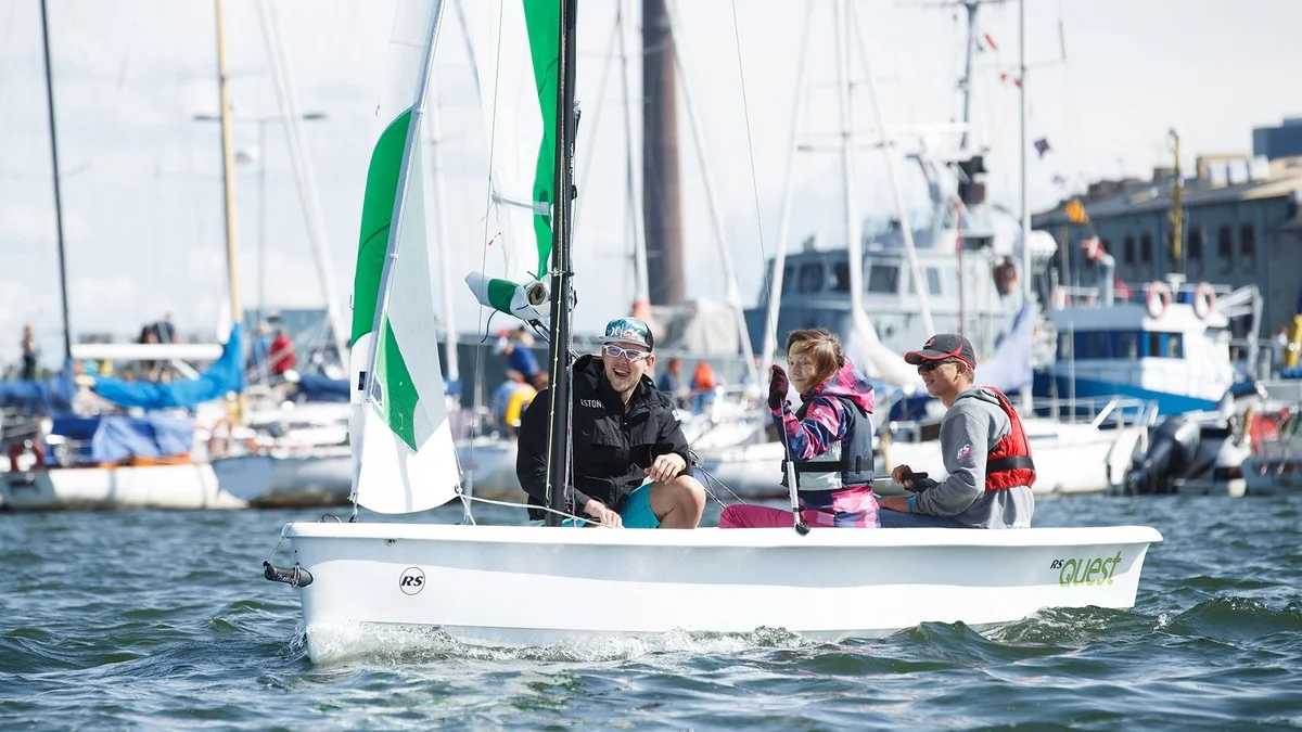 RS Sailing RS Quest 2015 boat specs