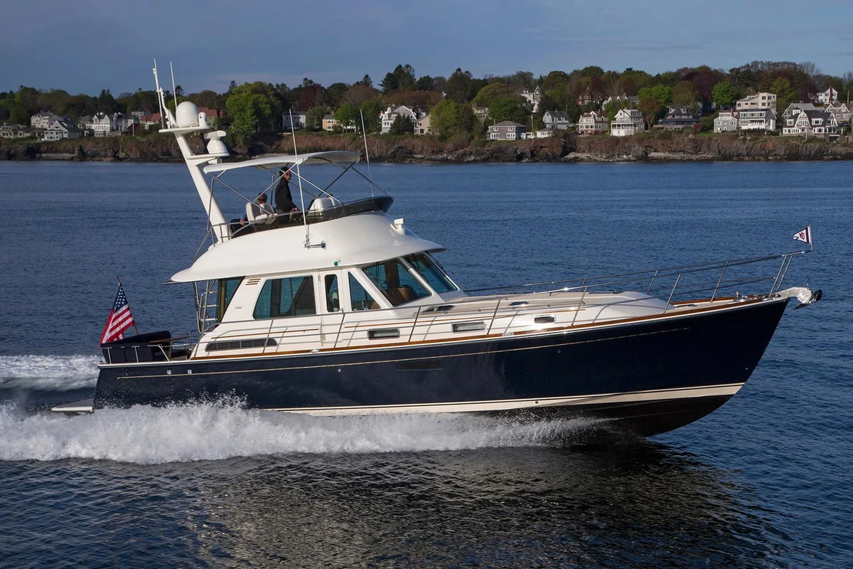 48 Fly Bridge Boat Specs