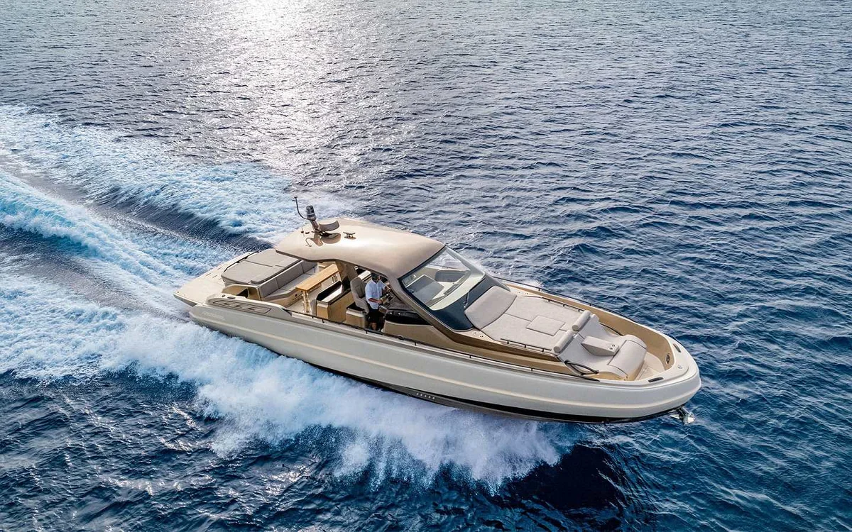 SACS Rebel 47 2016 boat specs