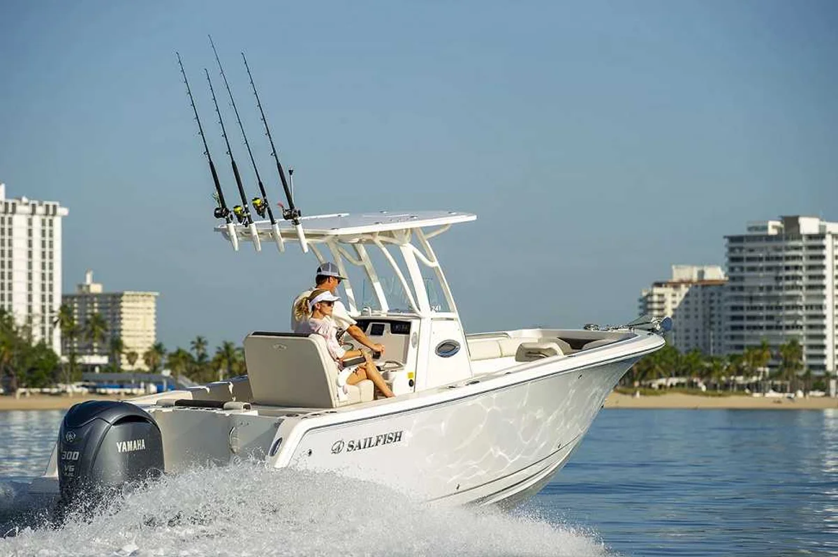 Sailfish Boats 241 CC 2021 boat specs