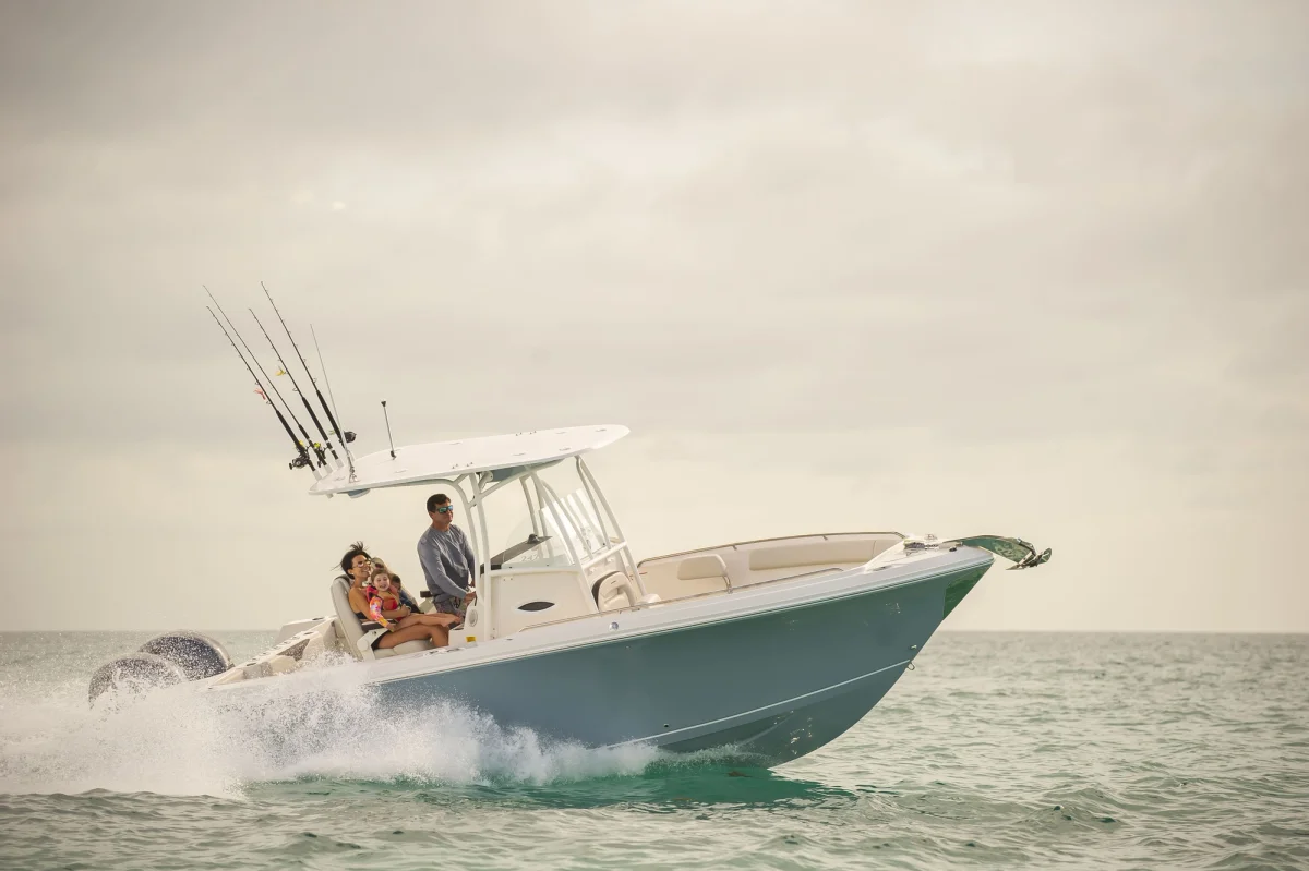 Sailfish Boats 242 CC 2022 boat specs