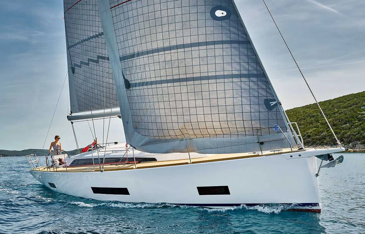 XLVI - 46 Boat Specs