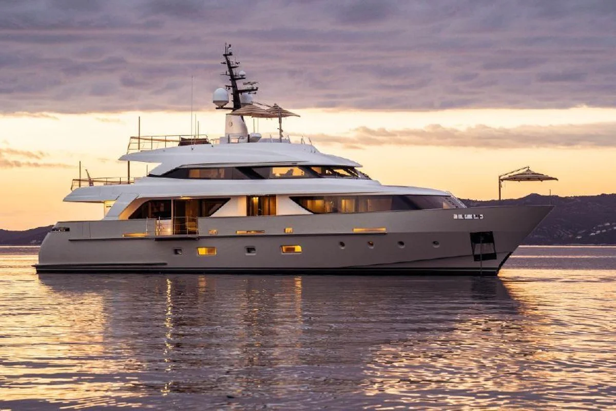 Sanlorenzo Yachts SD112 2018 boat specs
