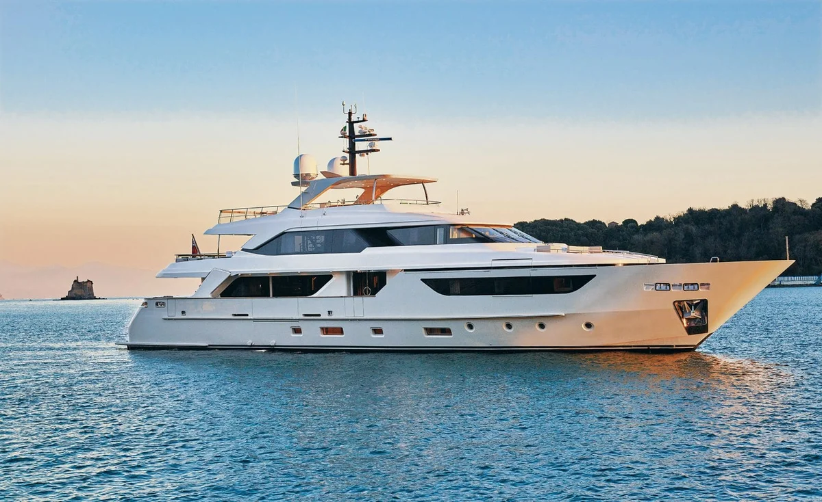 Sanlorenzo Yachts SD126 2016 boat specs