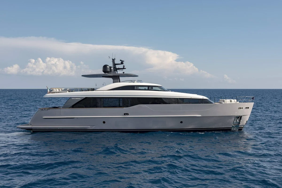 Sanlorenzo Yachts SD90 2023 boat specs
