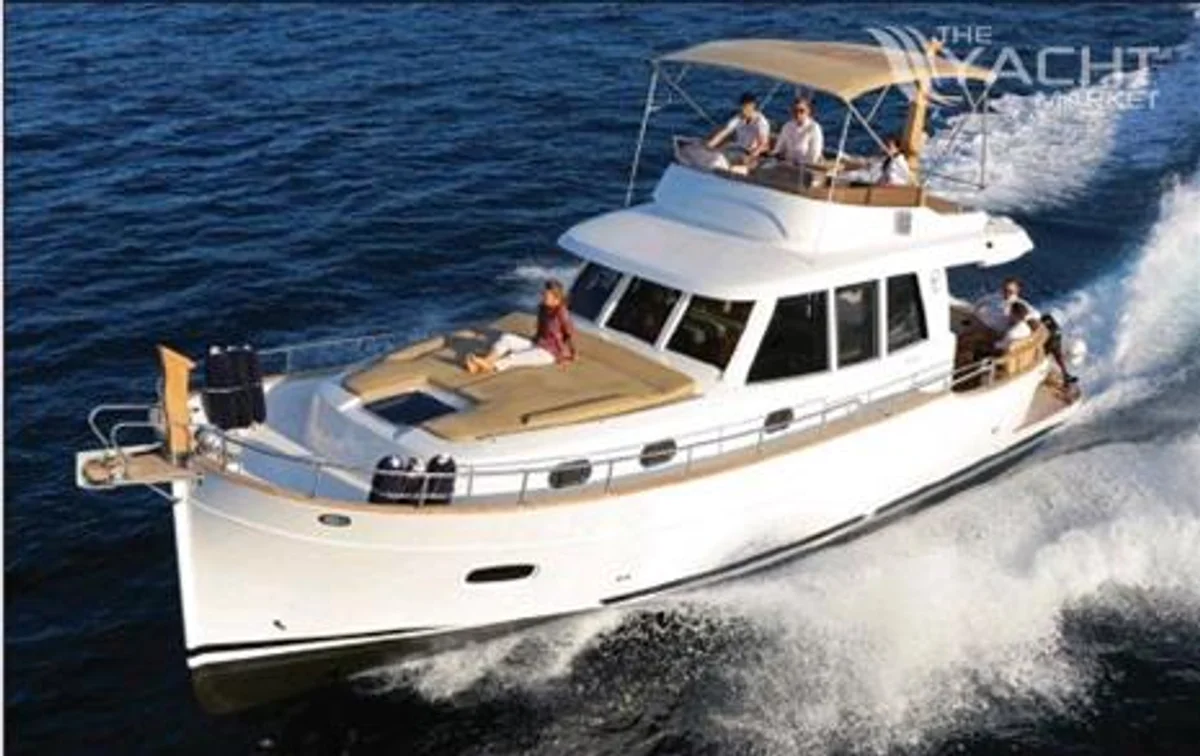 MENORQUIN 42 Boat Specs