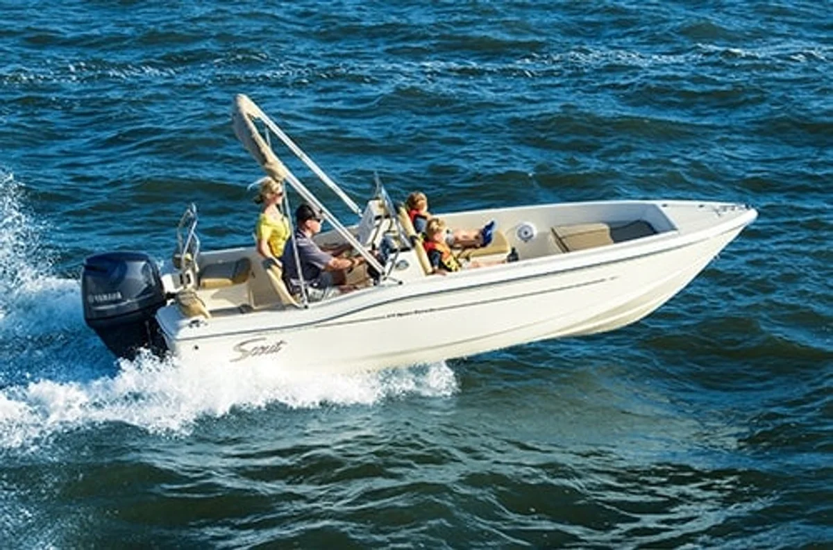 Scout Boats 175 Sport Dorado 2020 boat specs