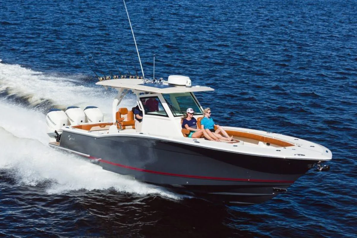 355 Lxf Boat Specs