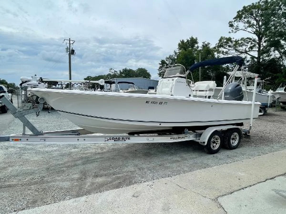 Sea Hunt BX 22 Pro 2013 boat specs