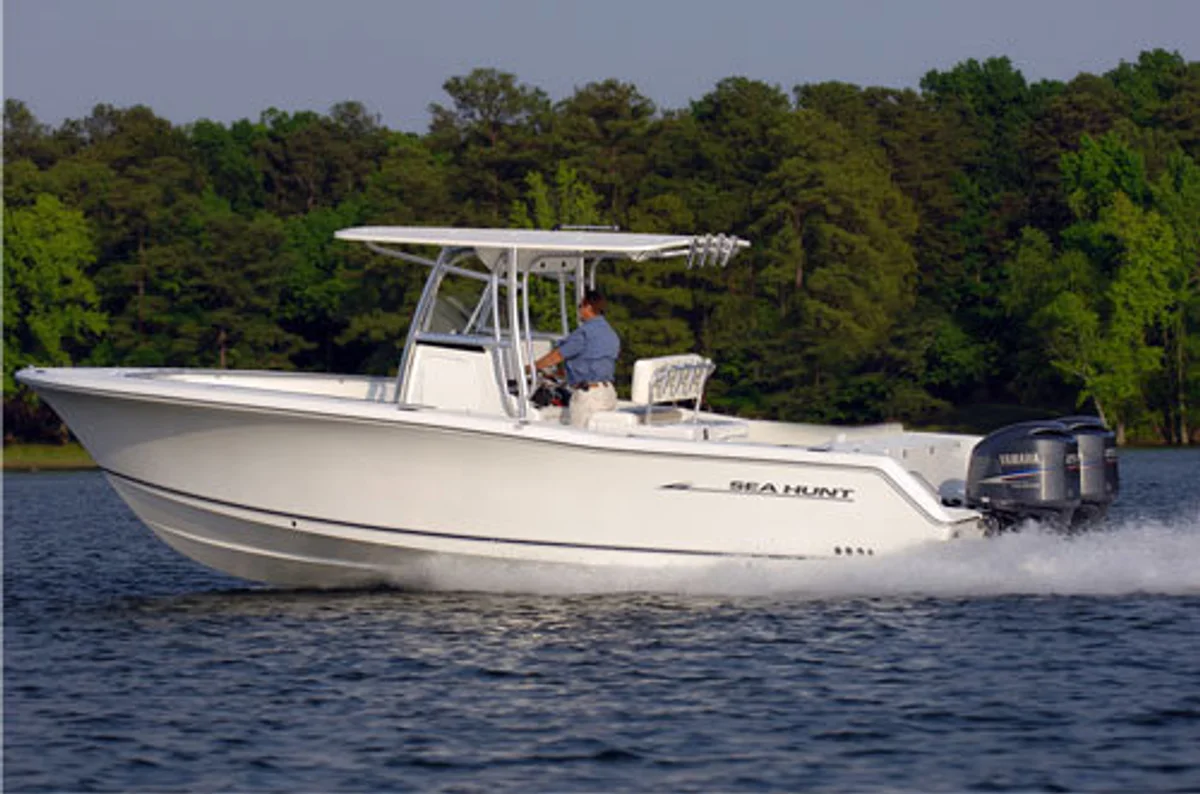 Sea Hunt Gamefish 29 2012 boat specs