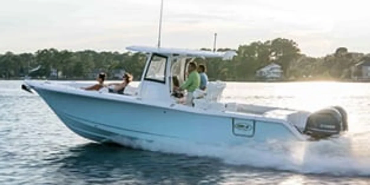 Sea Hunt Gamefish 30 Forward Seating 2020 boat specs