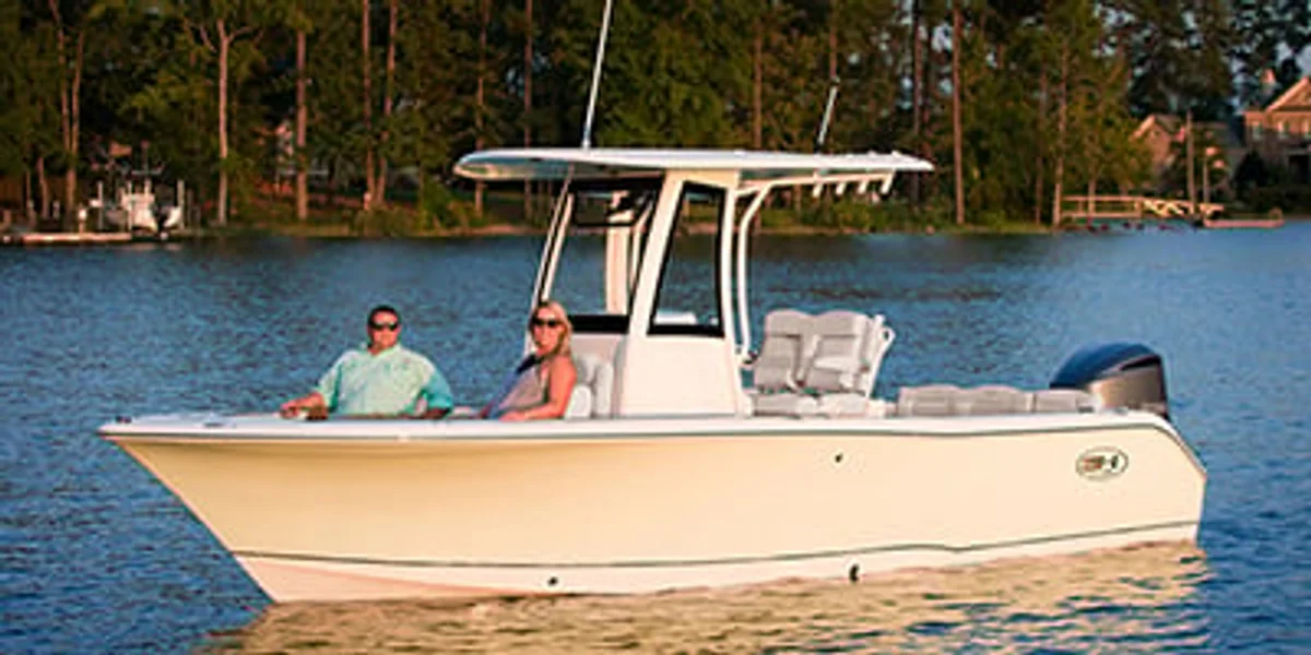 Sea Hunt Ultra 235 SE 2019 boat specs