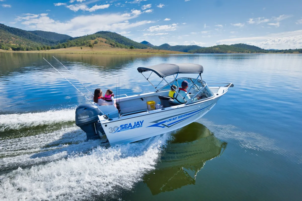 Sea Jay Boats Bay Seeker 2022 boat specs