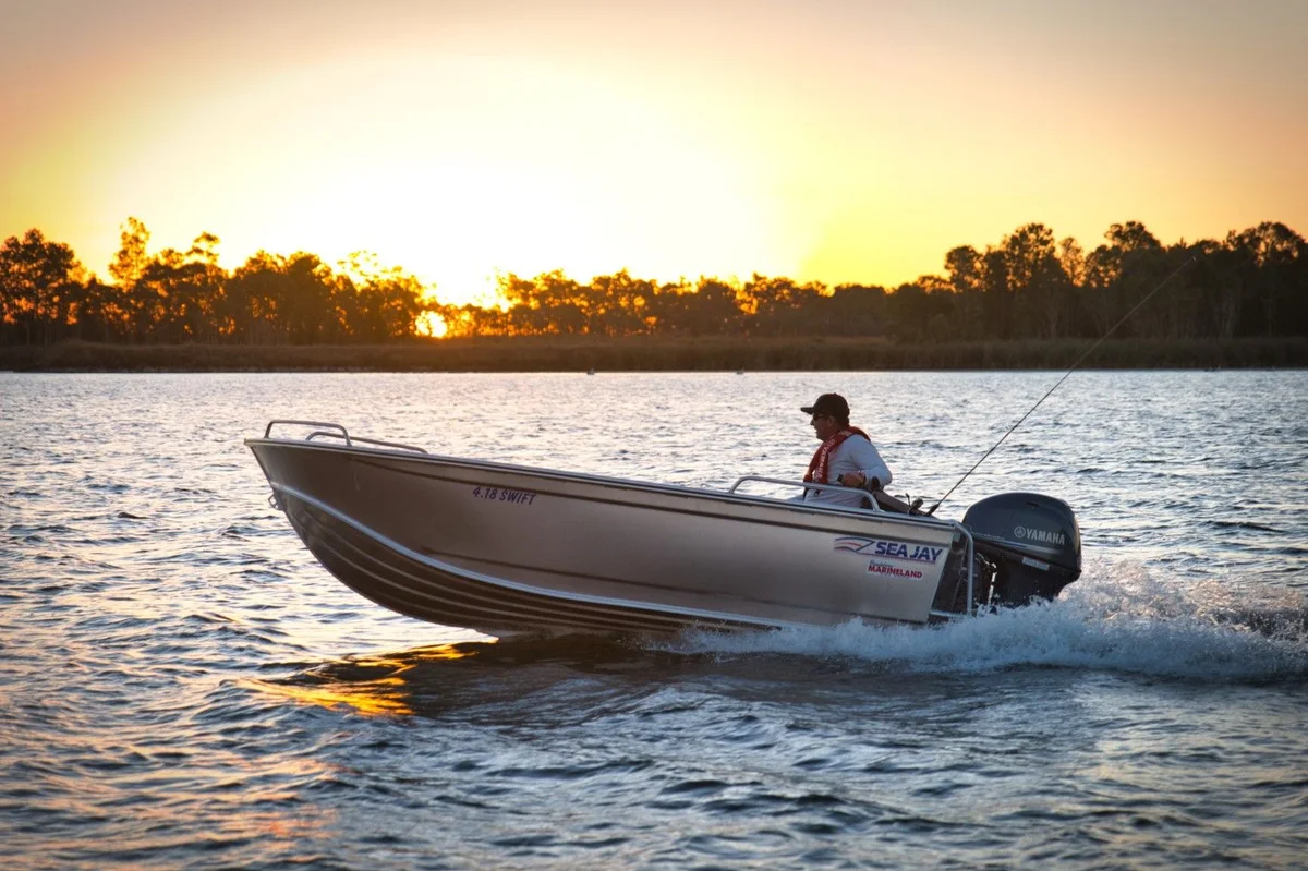 Sea Jay Boats Swift HS 2022 boat specs