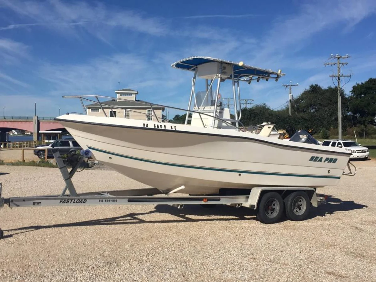 Sea Pro 210CC 2001 boat specs