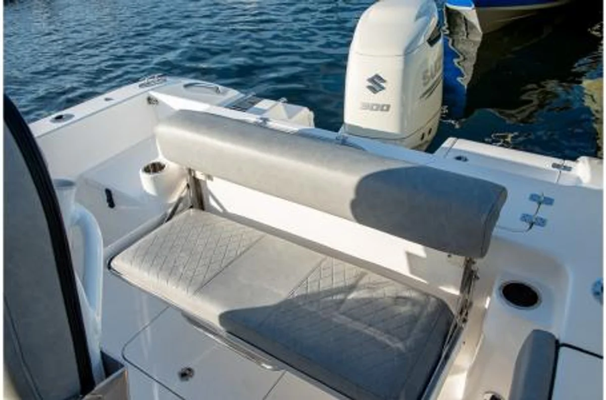 Sea Pro 239 DLX Center Console 2022 boat specs