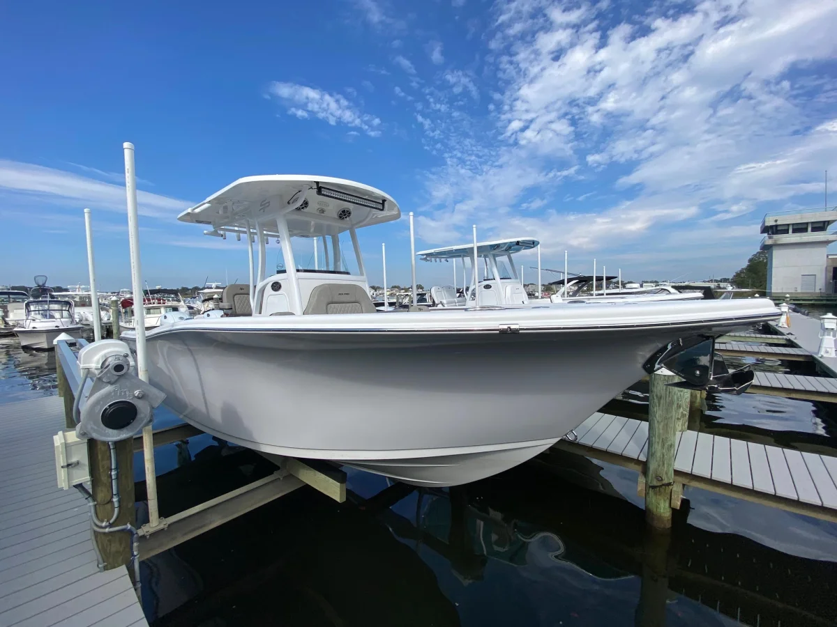 Sea Pro 259 Center Console 2022 boat specs