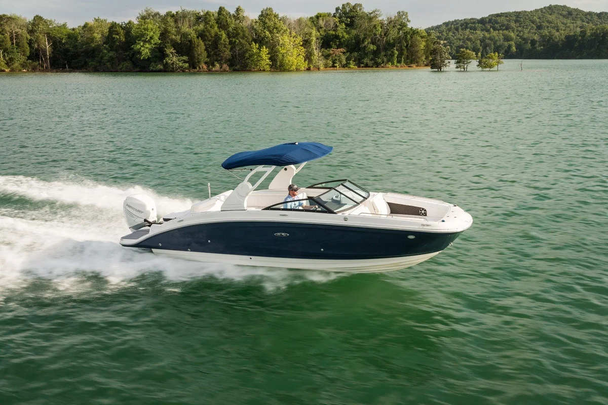 Sea Ray SDX 270 Outboard 2018 boat specs
