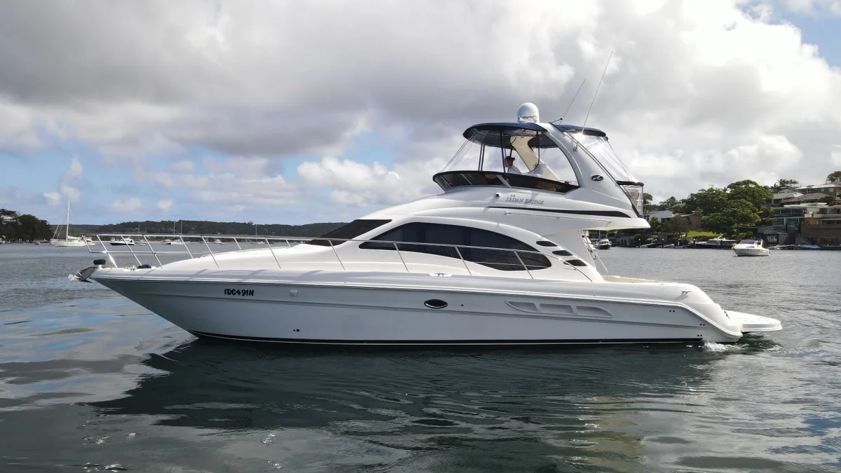 Sea Ray Sedan Bridge 44 2008 boat specs