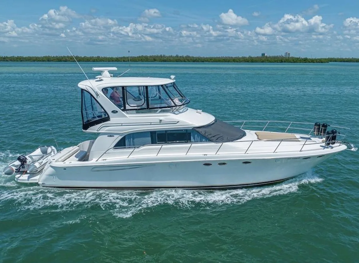Sea Ray Sedan Bridge 480 2003 boat specs