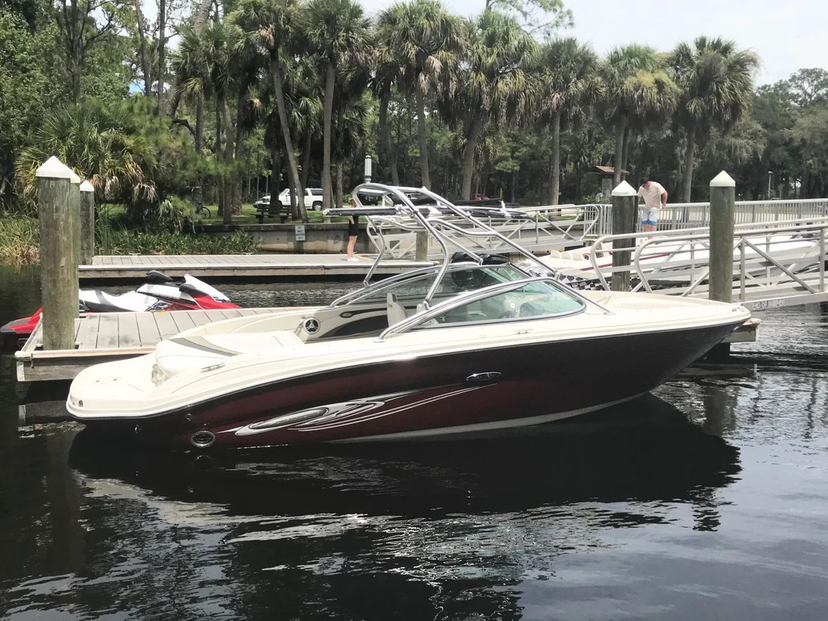 Sea Ray Select 220 2007 boat specs