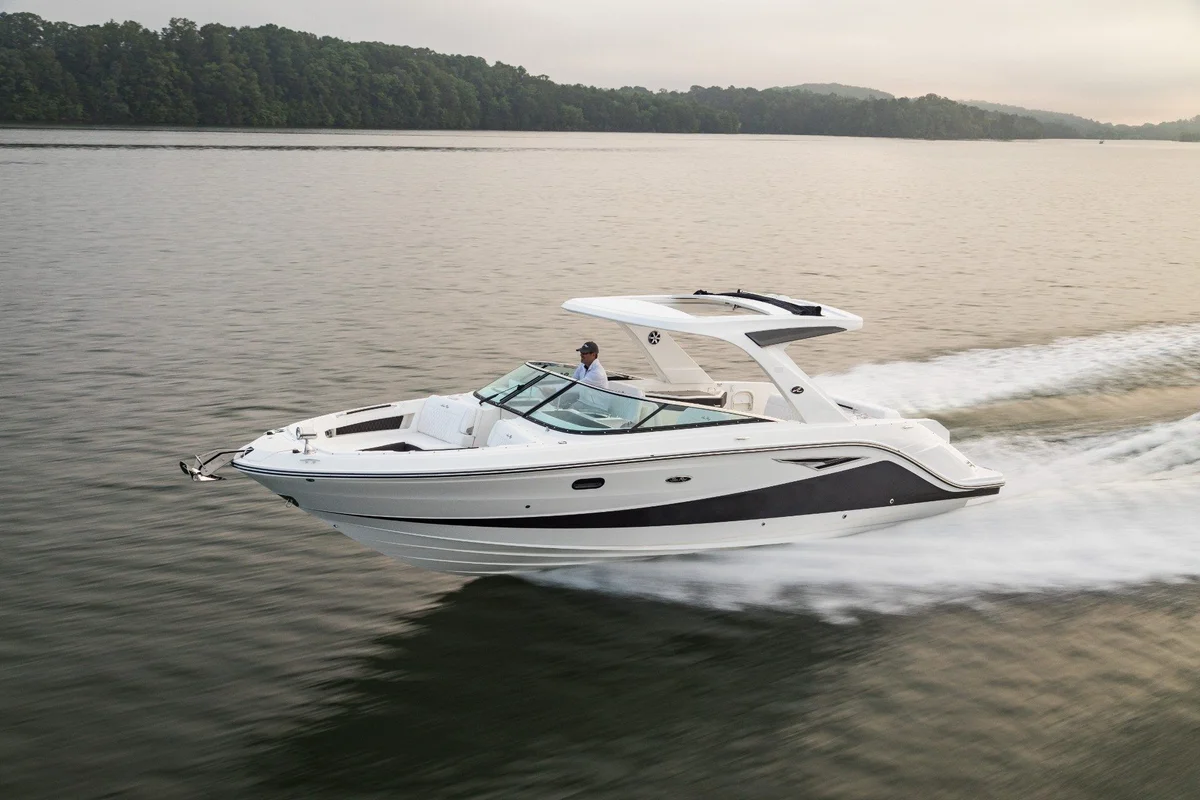 Sea Ray SLX 310 2022 boat specs