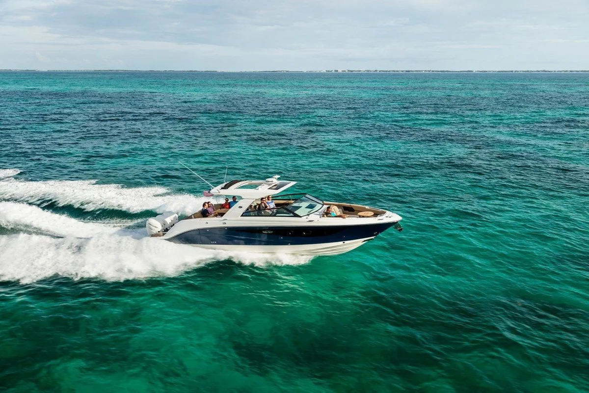 Sea Ray SLX 400 Outboard 2023 boat specs