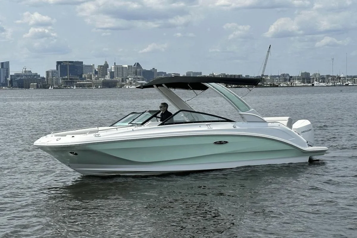 Sea Ray Sundancer 250 1996 boat specs