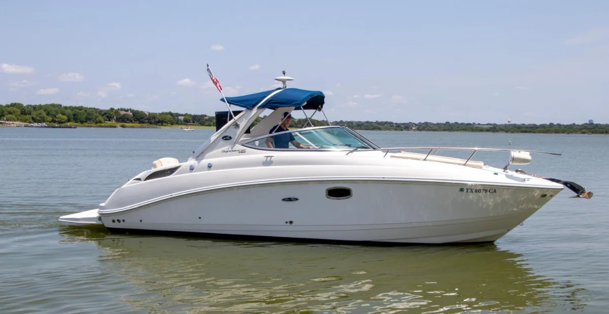 Sea Ray Sundancer 280  2015 boat specs