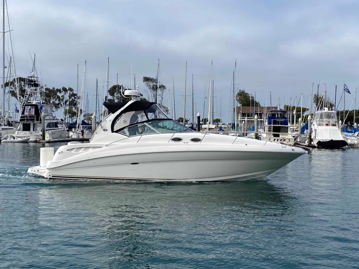 Sea Ray Sundancer 300 2005 boat specs