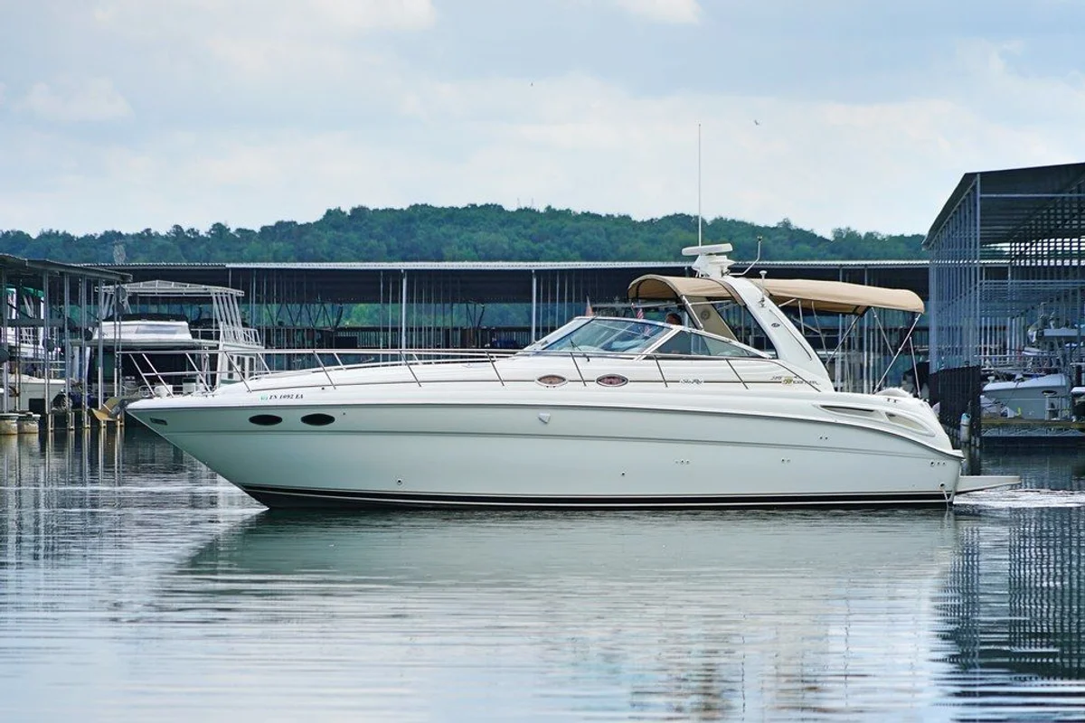 Sea Ray Sundancer 380 2003 boat specs