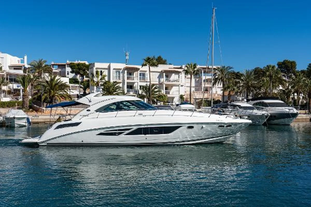 Sea Ray Sundancer 540 1999 boat specs