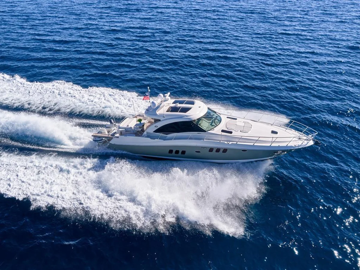 Sea Ray Sundancer 610 2011 boat specs