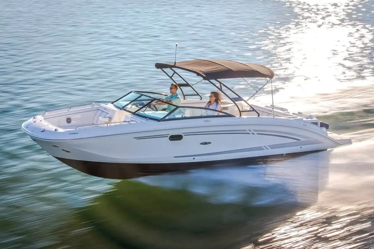Sea Ray Sundeck 290 2017 boat specs