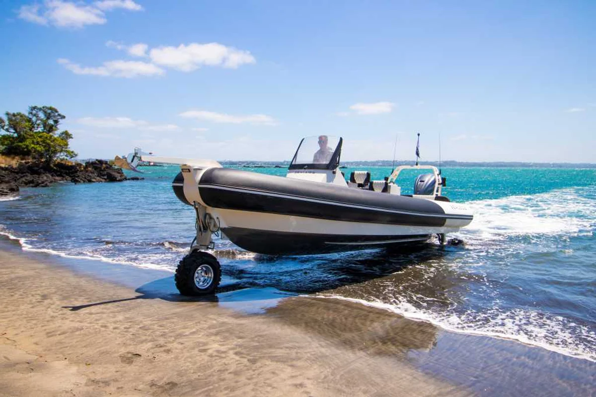 9.0M Hydrasol RIB Boat Specs