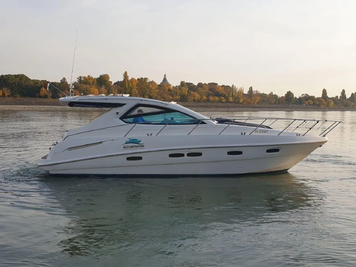 Sealine SC38 2007 boat specs
