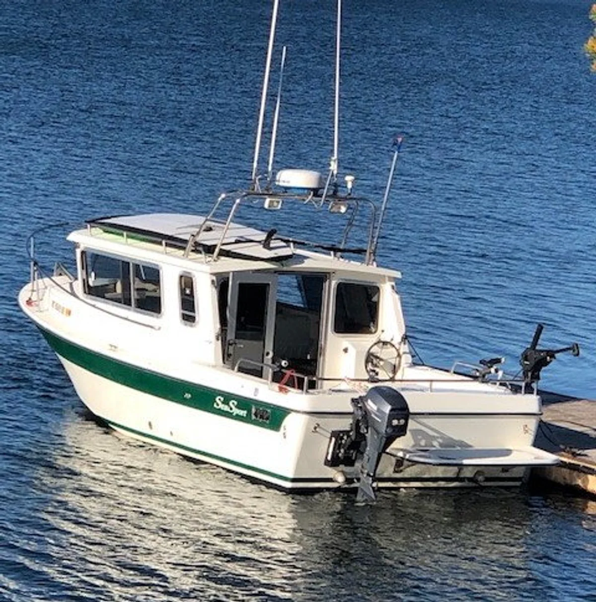 Sea Sport Explorer 2400 2003 boat specs