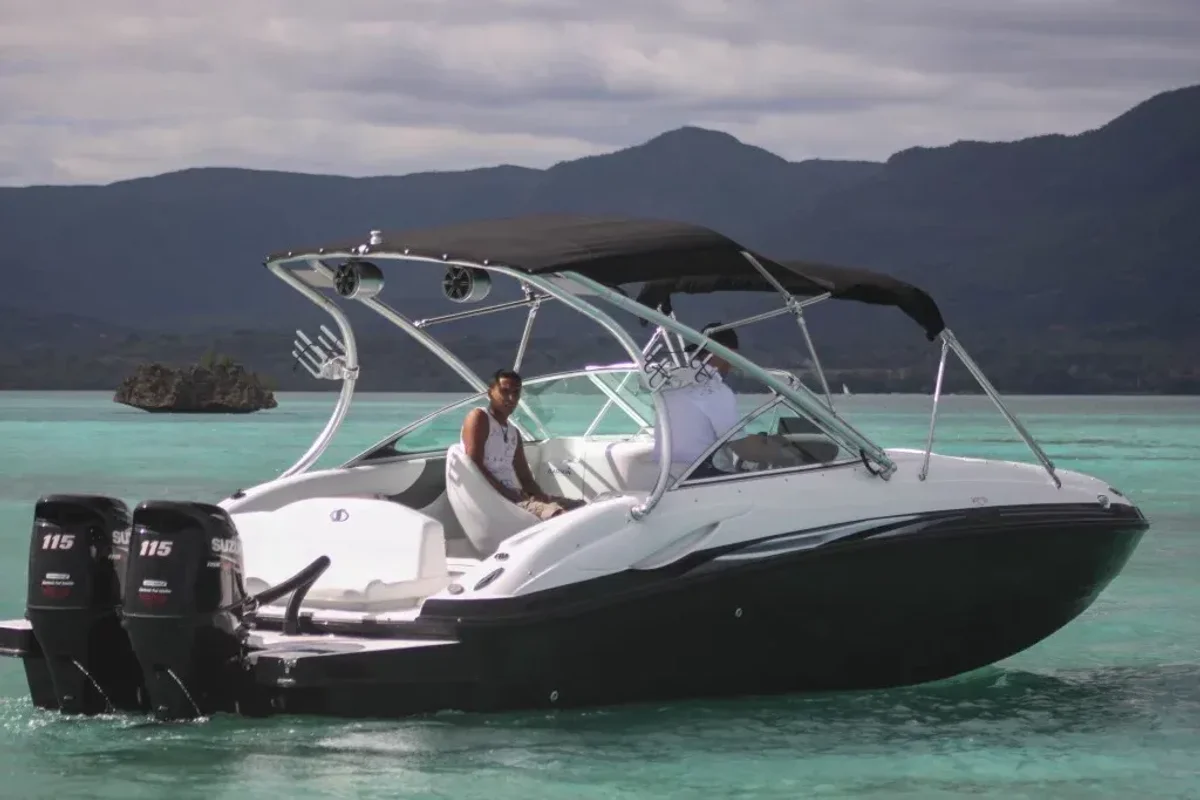 Sensation Boats 24 Deck Twin Outboard 2017 boat specs