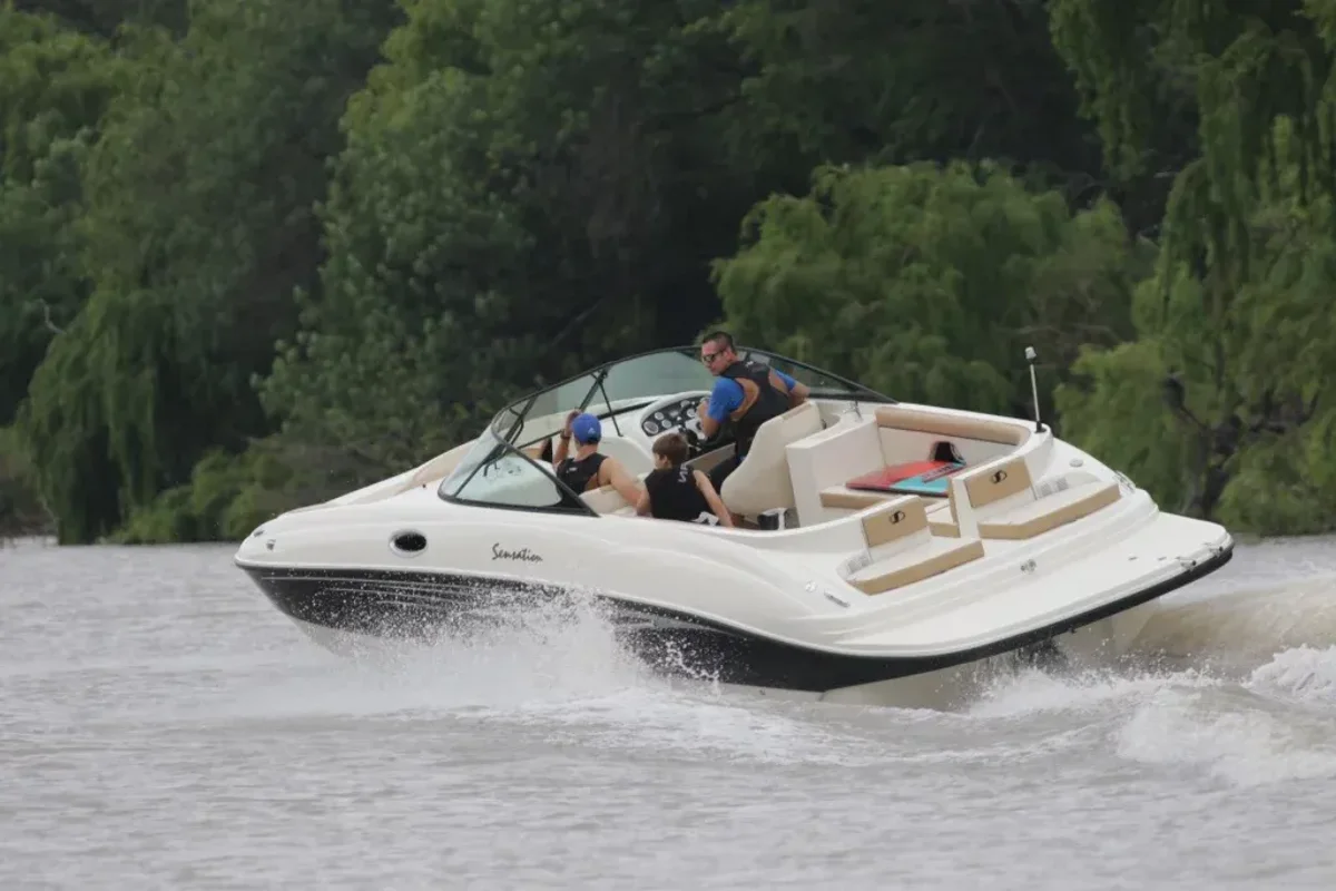 Sensation Boats 26 Deck 2017 boat specs