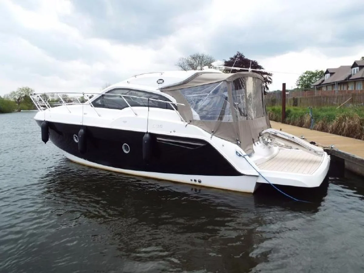 Sessa Marine C35 HT Hard Top Cruiser 2012 boat specs