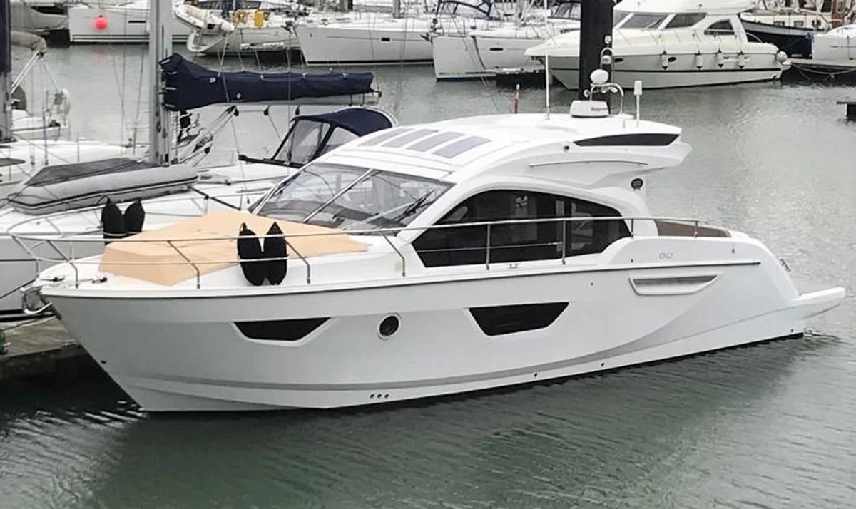 Sessa Marine C42 2016 boat specs